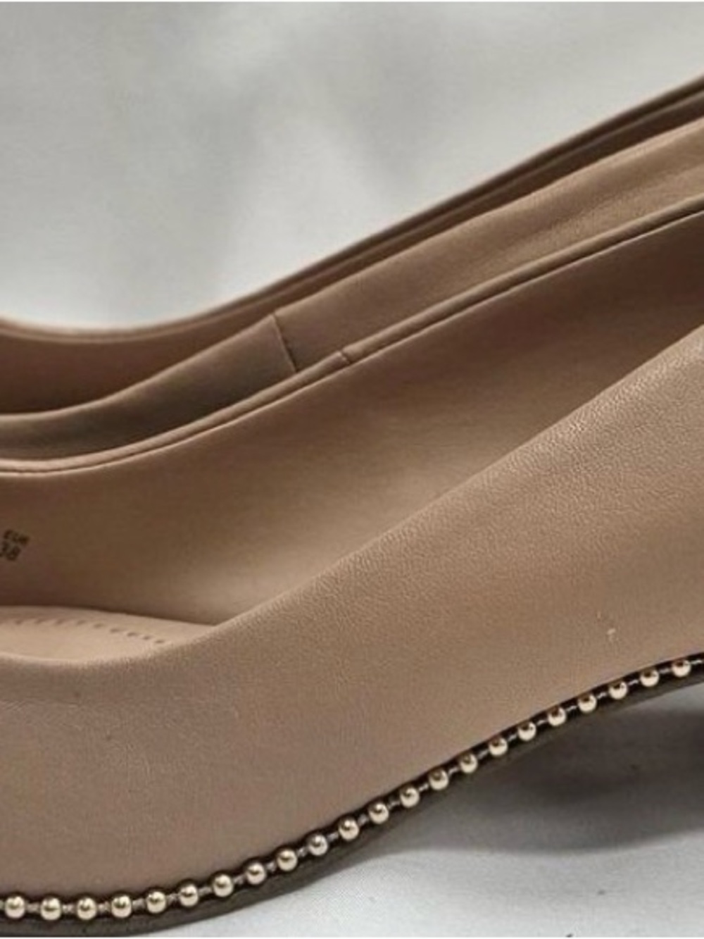 Coach leather Heel Pumps with Decorative Gold Trim - Picture 4 of 7